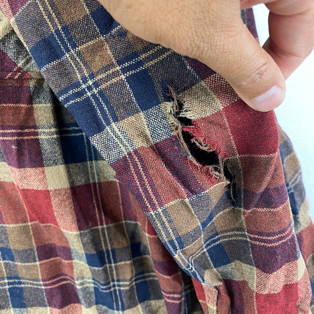 VTG Pendleton Wool Flannel Shirt Mens L Red Plaid Made in USA Long Sleeve Button - Picture 4 of 9